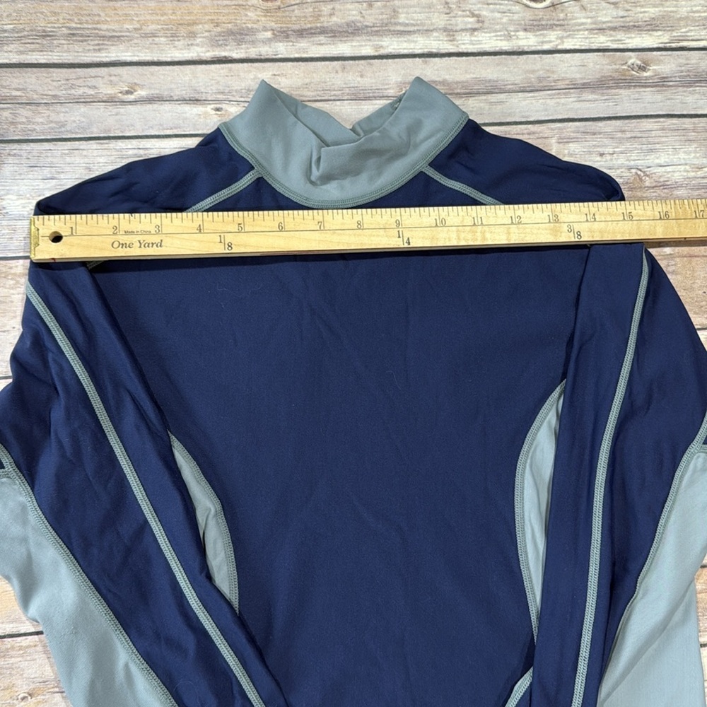 NRS Base-layer Rash Guard - Picture 5 of 9